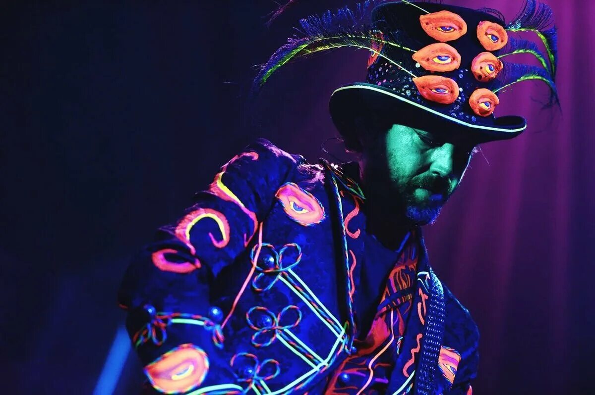 шпонгл слушать. Shpongle around the world in a tea daze. Shpongle 2022. шпонгл слушать. Shpongle концерт.