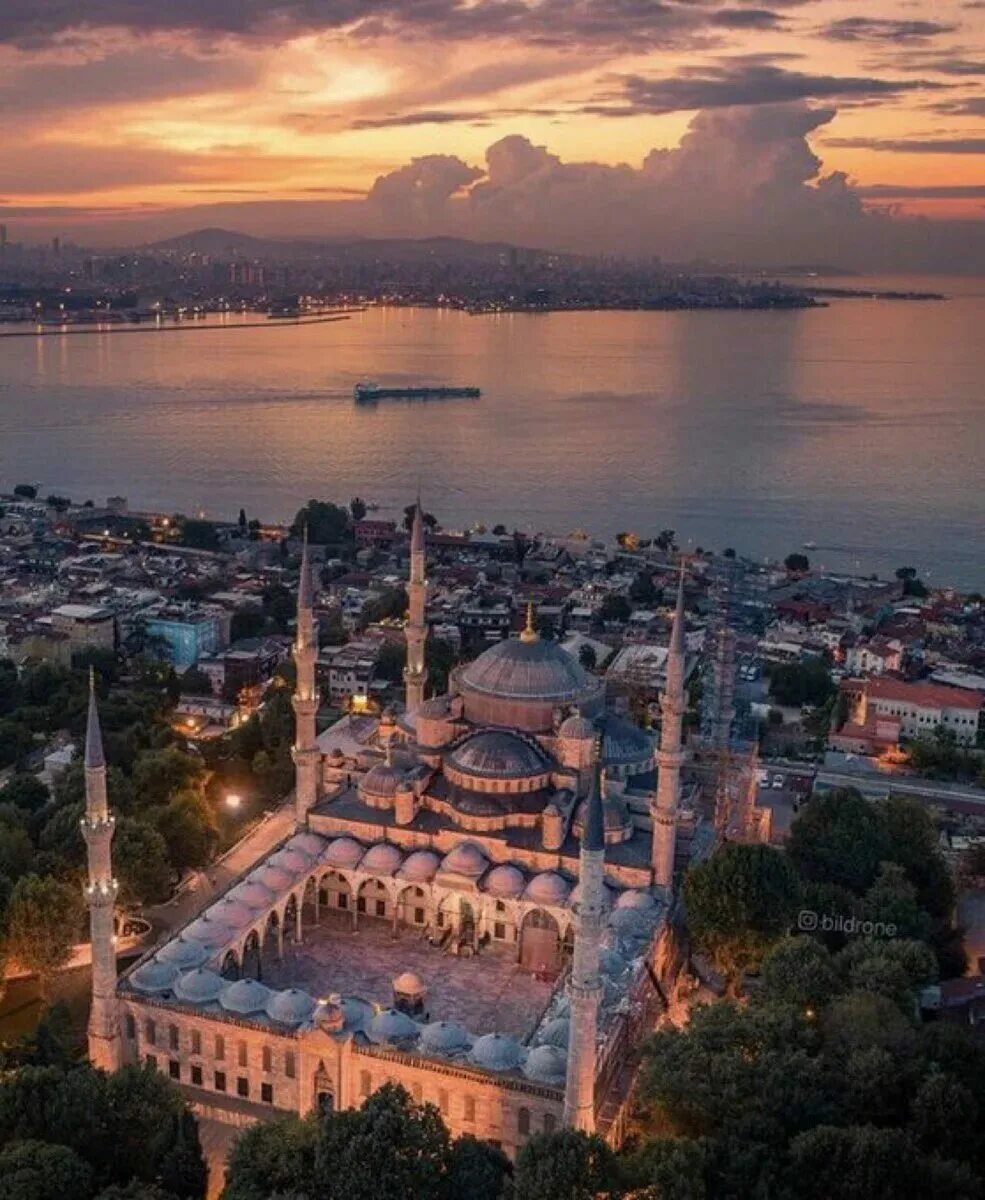 Город султанахмет. Турция Истамбул. Туреччина Стамбул. Голубая мечеть Турция. Стамбул Султанахмет достопримечательности.
