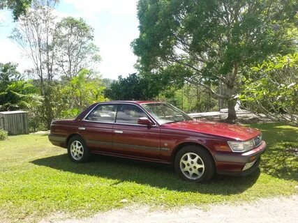 Nissan 1993