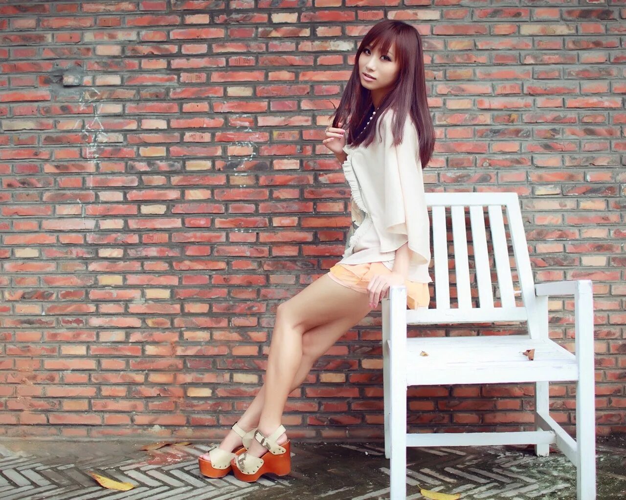 Девушка из Minibricks. Minibricks.co девушка. Minibricks девушка Автор. Choi Soo young Legs. Long legs girl