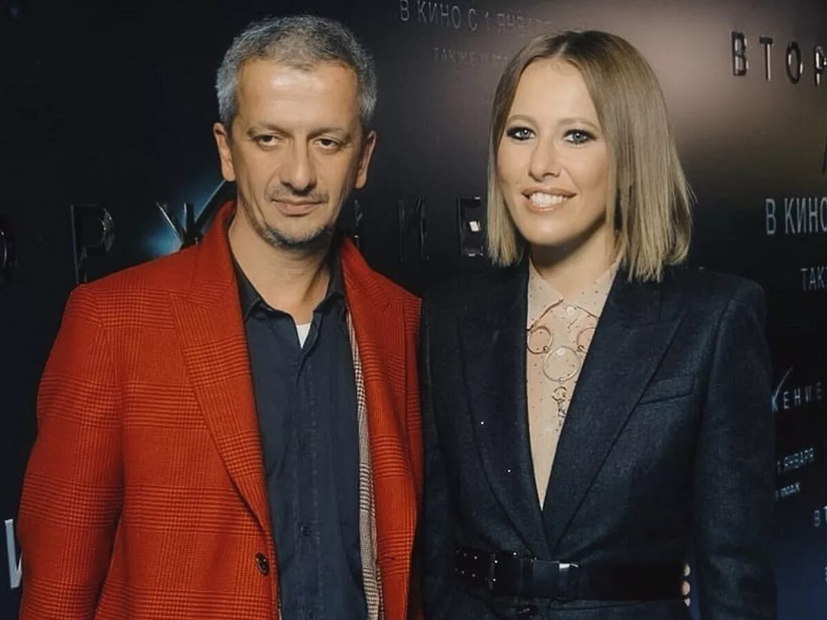 Семья собчак последние новости на сегодня. Семья собчак последние новости на сегодня. Ксении собчак и константина богомолова. Муж ксении собчак константин богомолов. Ксения собчак и богомолов.