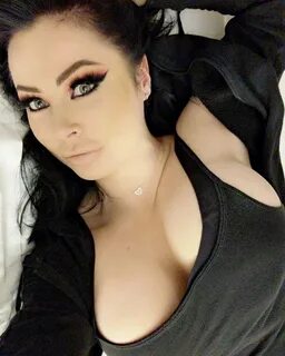 Amanda Schmanda here for a few more days 825-993-9561.