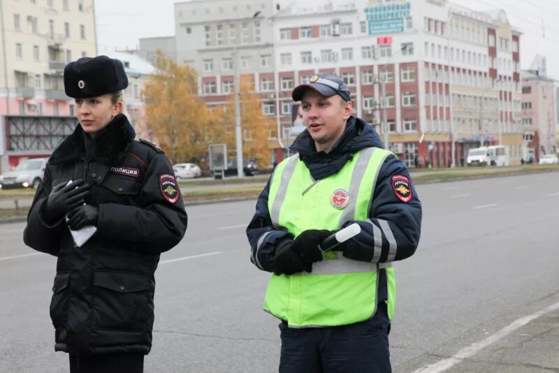 Инспектор дпс барнаул. Начальник гаи алтайского края города барнаула. Сотрудники дпс города барнаула. Гаи барнаул. Гибдд алтайского края.