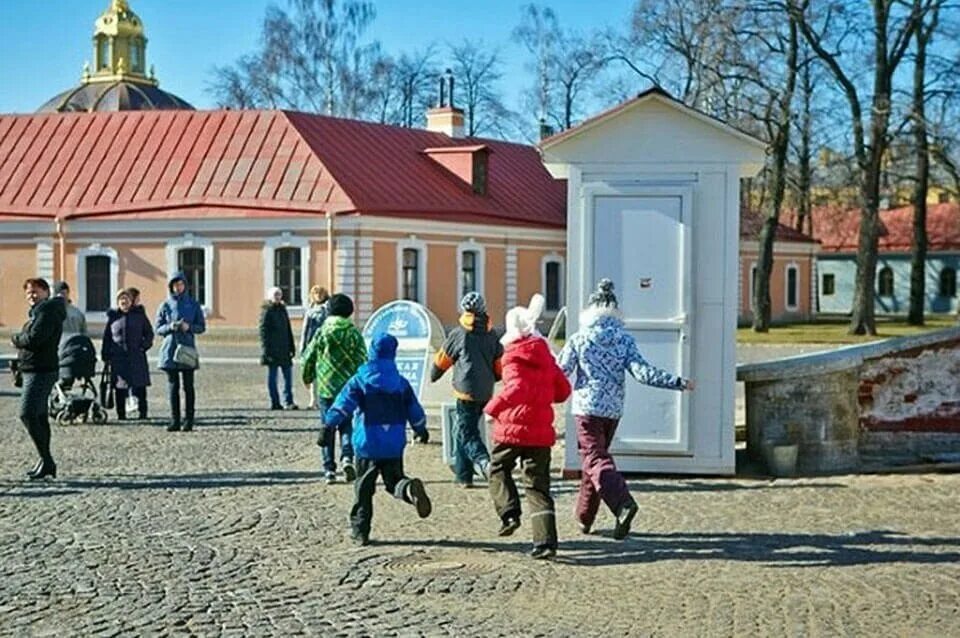 Школьные каникулы в петербурге. Квест для детей Петропавловская крепость в Санкт-Петербурге. Петропавловская крепость экскурсия квест. Квест для детей по Петропавловской крепости. Музей истории Санкт-Петербурга Петропавловская крепость.