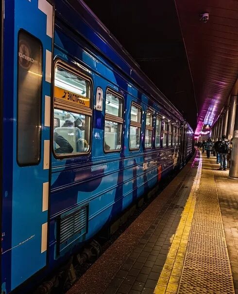 Следующая станция. Следующая станция Москва. Метро ночью в Москве. Включи следующая станция песня