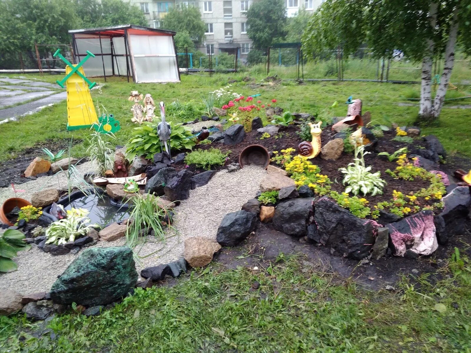 окружающая среда детский сад. экологическая тропа в детском саду. окружающая среда детский сад. экскурсия на природу. экономическая тропа в детском саду.