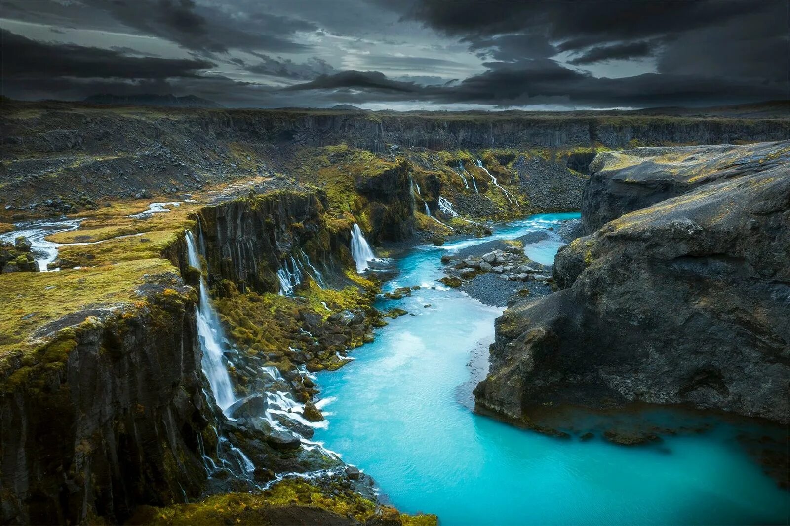 Водопад Годафосс, Исландия. Исландия Iceland. Исландия Рейкьявик природа. Киркьюбайярклёйстюр Исландия достоприм. Исландия какая европа