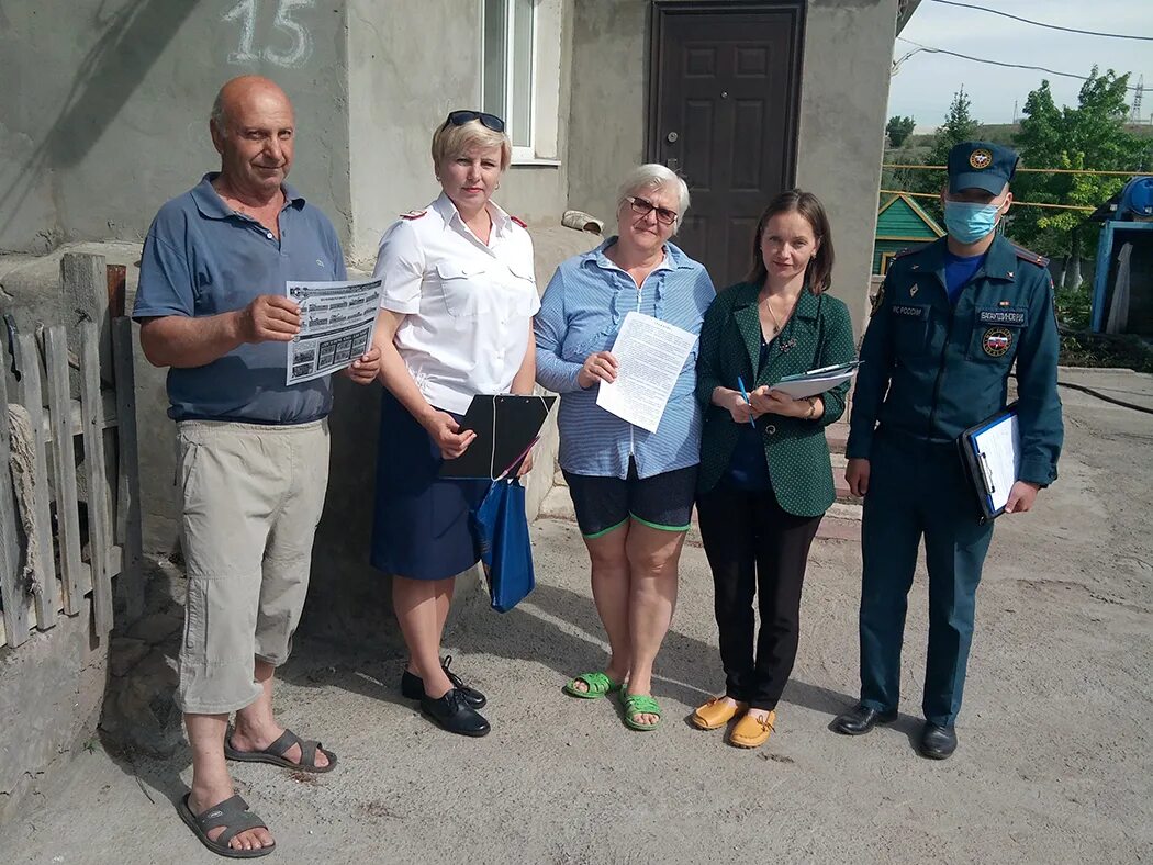 Нокс тв новотроицк новости. Известные новотройчане. Пожар в Аккермановке.