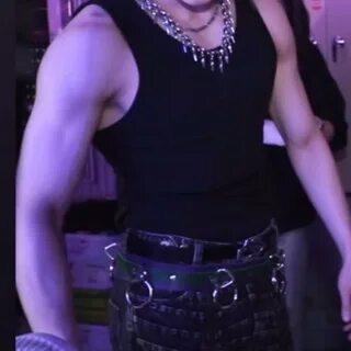 Do it @CalvinKlein. t.coByvN82Y7A3 