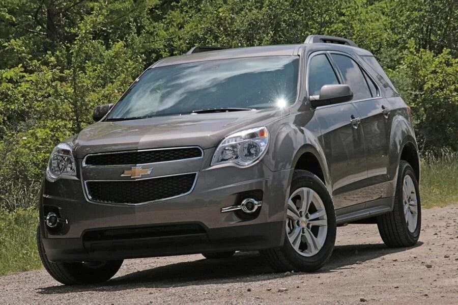 Купить шевроле эквинокс 3. Chevrolet Equinox 2010. Chevrolet Equinox 2010 год. Шевроле Эквинокс 2010. Шевроле Эквинокс 2004.