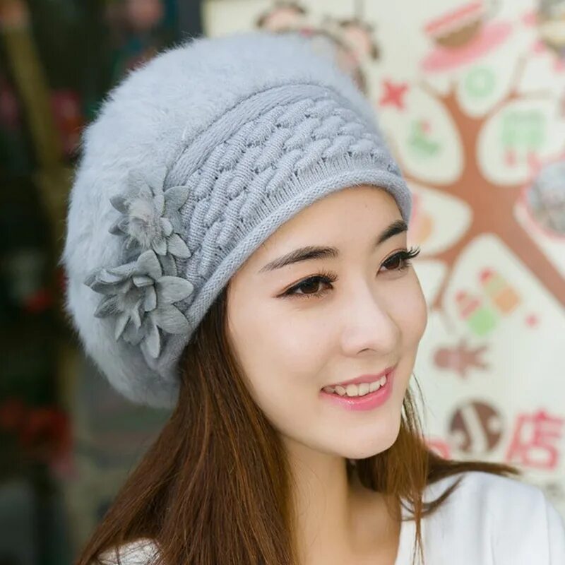 зимняя шапка. вайлдберриз шапка женская зимняя. шапка женская. зимняя шапка вязаная с норкой. головные уборы для пожилых женщин.