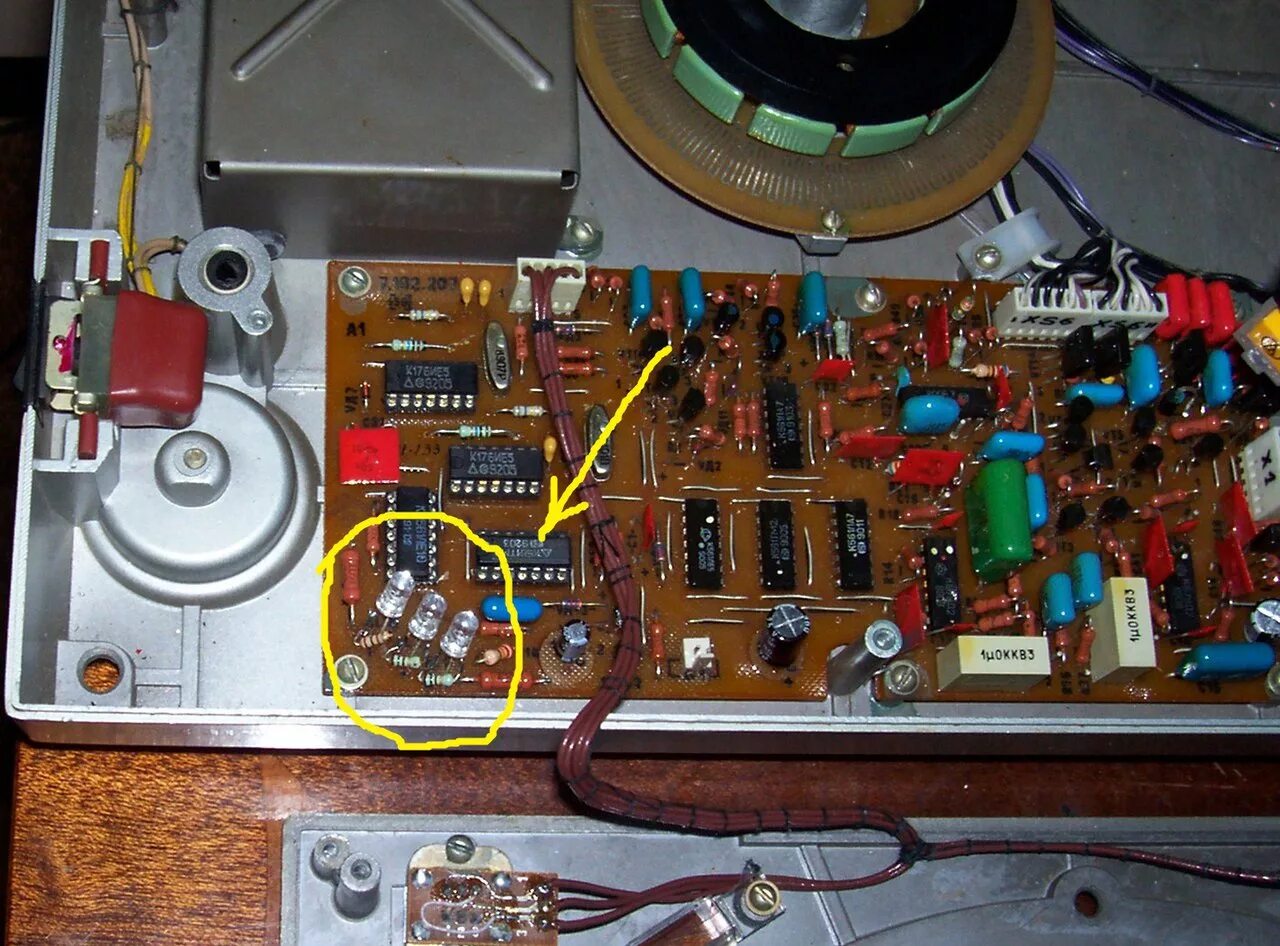 тонарм электроника эп-017. тонарм электроника эп-017. электроника эп-017с блок управления звукоснимателя. у50 017с регулятор громкости. усилитель электроника эф-017 стерео.
