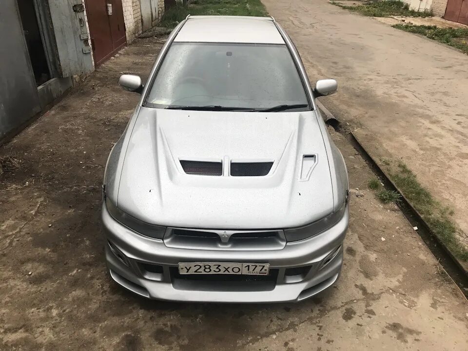 Капот на mitsubishi galant 8 черно белый. Mitsubishi galant капот. Митсубиси галант 8 кузов. Mitsubishi galant капот. Капот монстер галант 8.