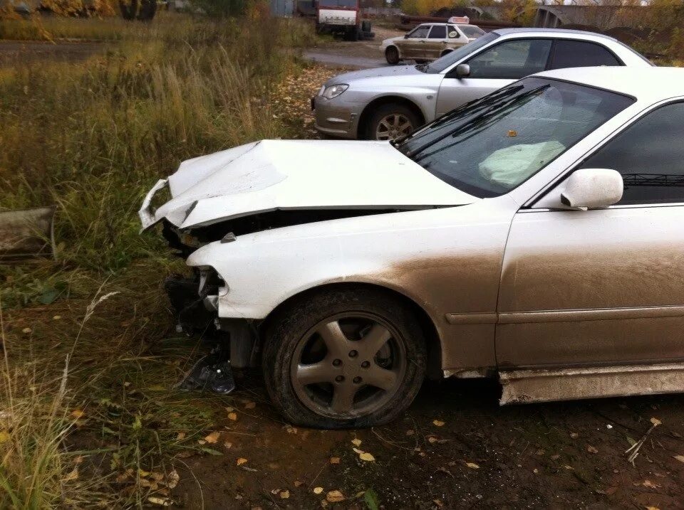 Drom mark. Toyota mark 2 100 разбитый. toyota chaser 100 битый. тойота чайзер 100 битая.