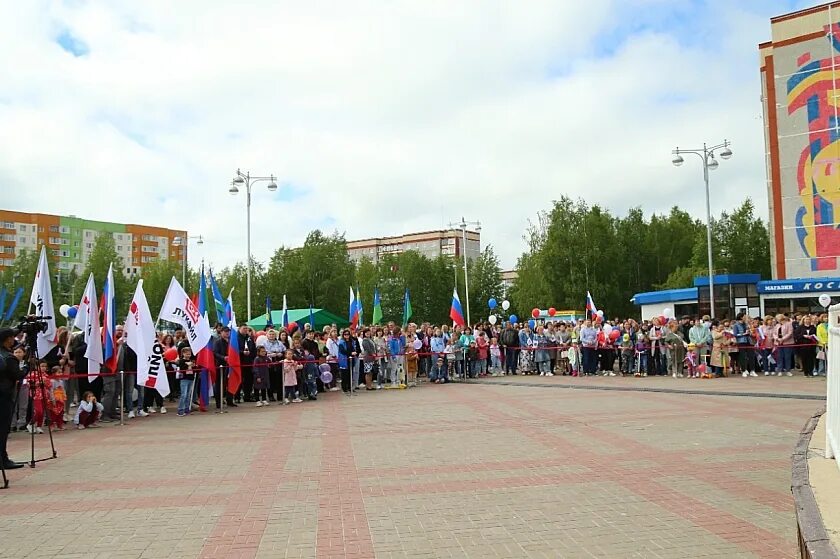 Трудоустройство в лангепасе адрес. Флаг лангепаса. День города лангепас 2024. Лангепас достопримечательности. День города лангепас 2024.
