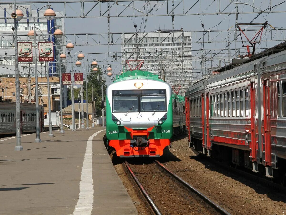 Эр2т электропоезд. Москва-2024 электропоезд. Эд4мку-0153. Эд4м-0137. Электричка на завтра раздоры.