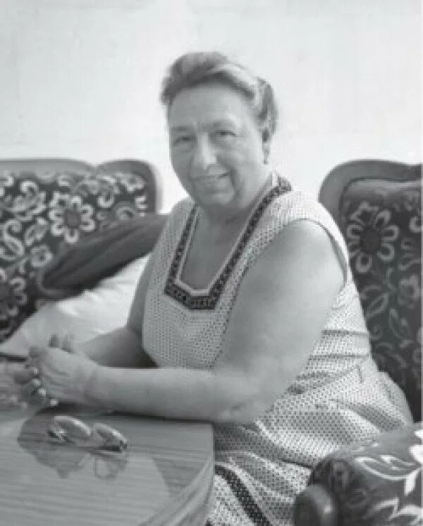 Петровна брежнева. Петровна брежнева. Жена брежнева леонида ильича. Жена брежнева леонида ильича. Брежнев и виктория петровна.