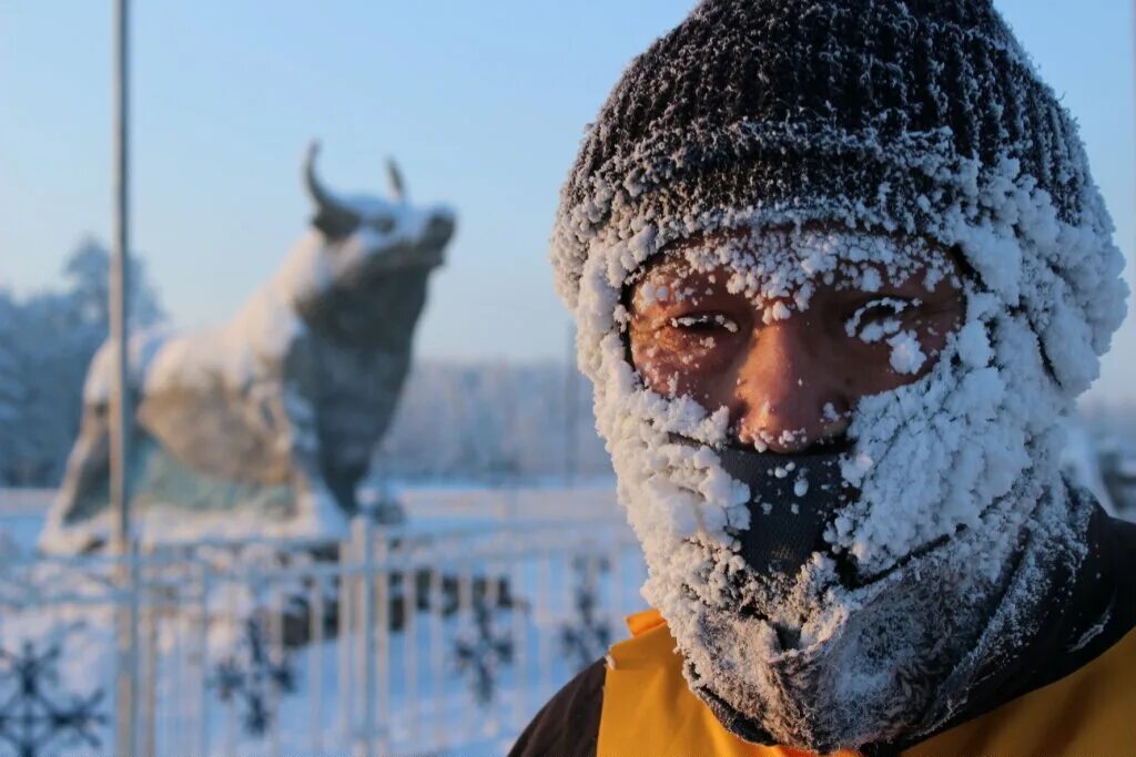 В россии весь холодный. Оймякон -70. Оймякон полюс холода. Оймякон -70 полюс холода. Полюс холода Оймякон Якутия.