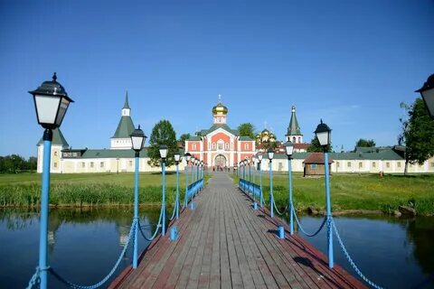 Монастырь дорога