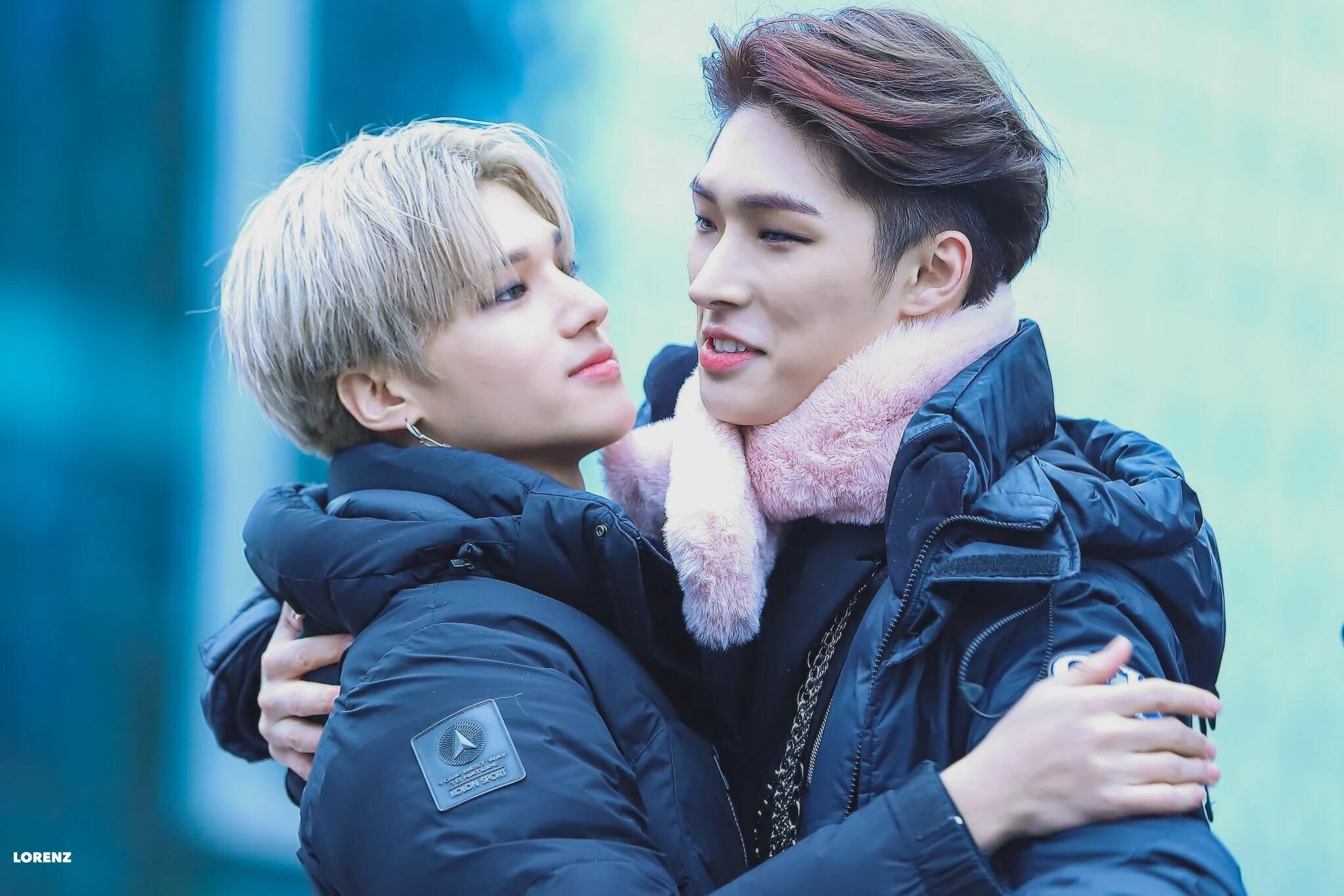 Сан и уен. ATEEZ Есан. ATEEZ jongho. ATEEZ Wooyoung and jongho. Минги эйтиз.