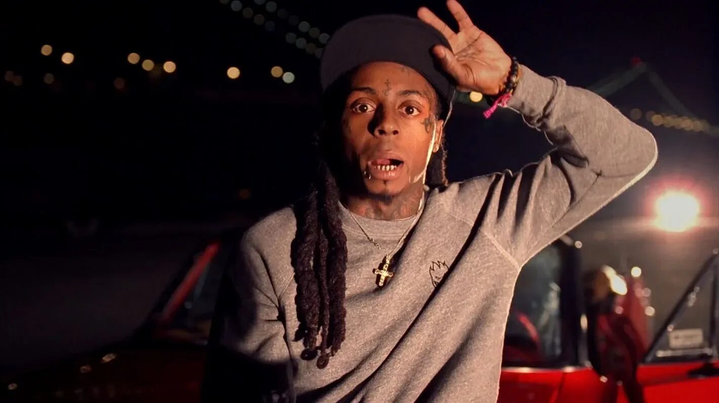 Soulja boy console. Rapping in mic. D рэпер. Mobb deep shook ones pt 2. 50 cent.