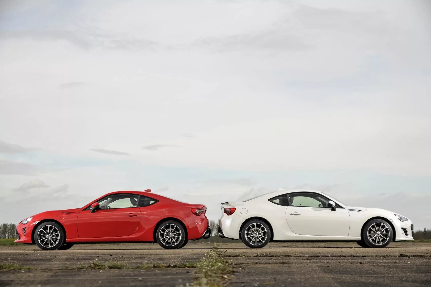 Субару брз и тойота gt 86. Toyota gt86 i. Тойота brz gt86. Субару тойота гт 86. Toyota gt86 subaru brz scion frs.