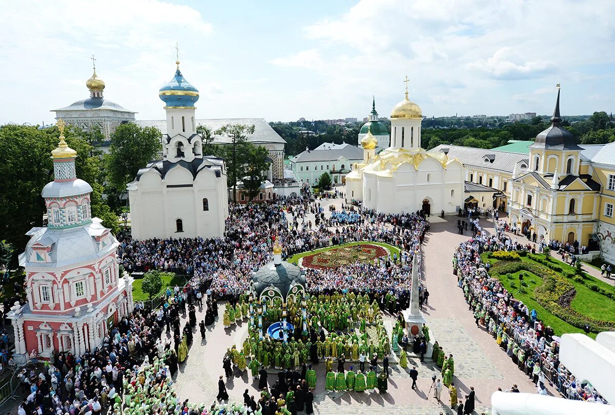 Свято Троицкая Лавра Сергия Радонежского. Троицкий монастырь Сергия Радонежского. Сергиев Радонежская Лавра. Свято радонежский монастырь