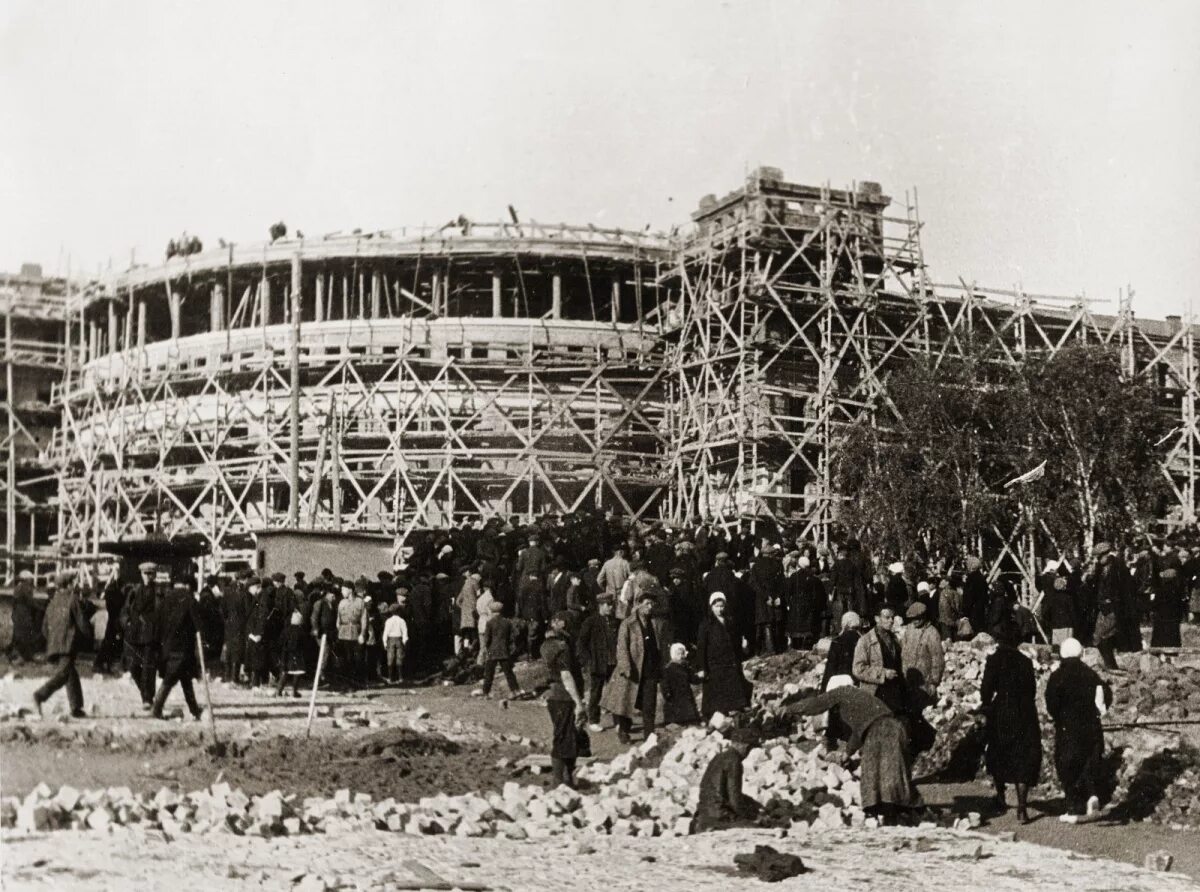 Центральная гостиница Киров 1937. Город Киров старые фотографии Центральная гостиница. Центральный рынок Киров Вятка 1930-40 гг. 1930 Киров.