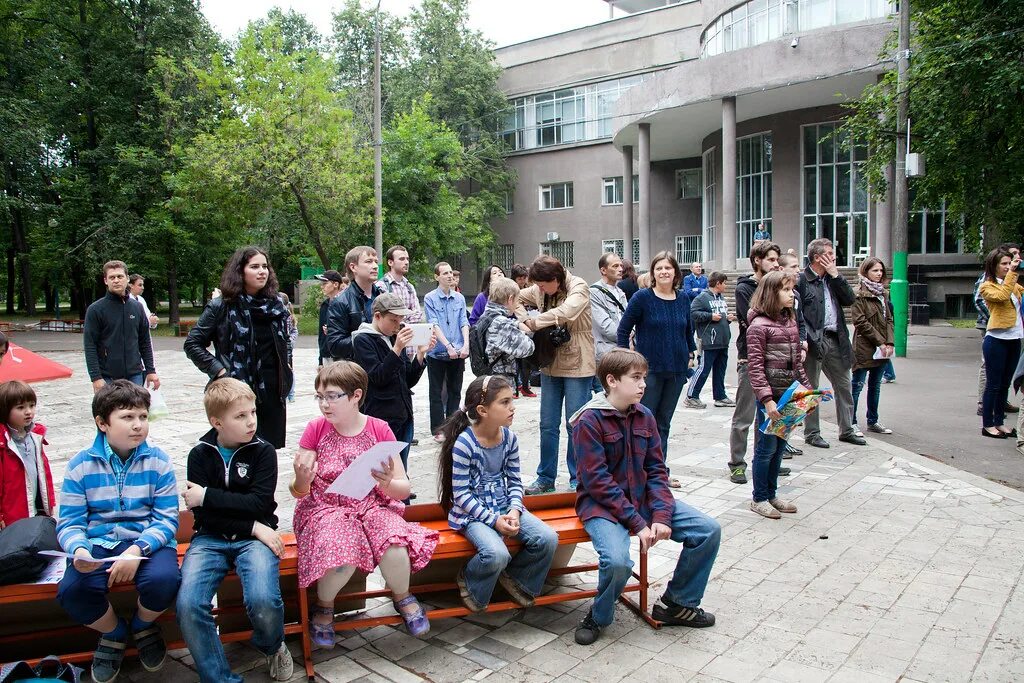 Дол наука. Детский лагерь ЗИЛ Васькино. Лагерь ЗИЛ Чеховский район. Детский лагерь ЗИЛ В Лыткарино. Ансамбль Набережного в ДК ЗИЛ Пионерский лагерь ЗИЛ.