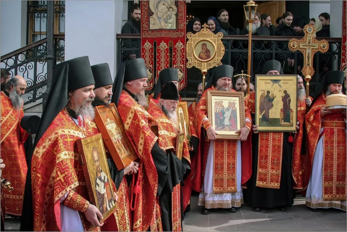 Пасха в 2010 году какого. Пасха красная фото. Пасха красная Оптина. Пасха 2010 в Саракташе. Пасха красная Усинск.