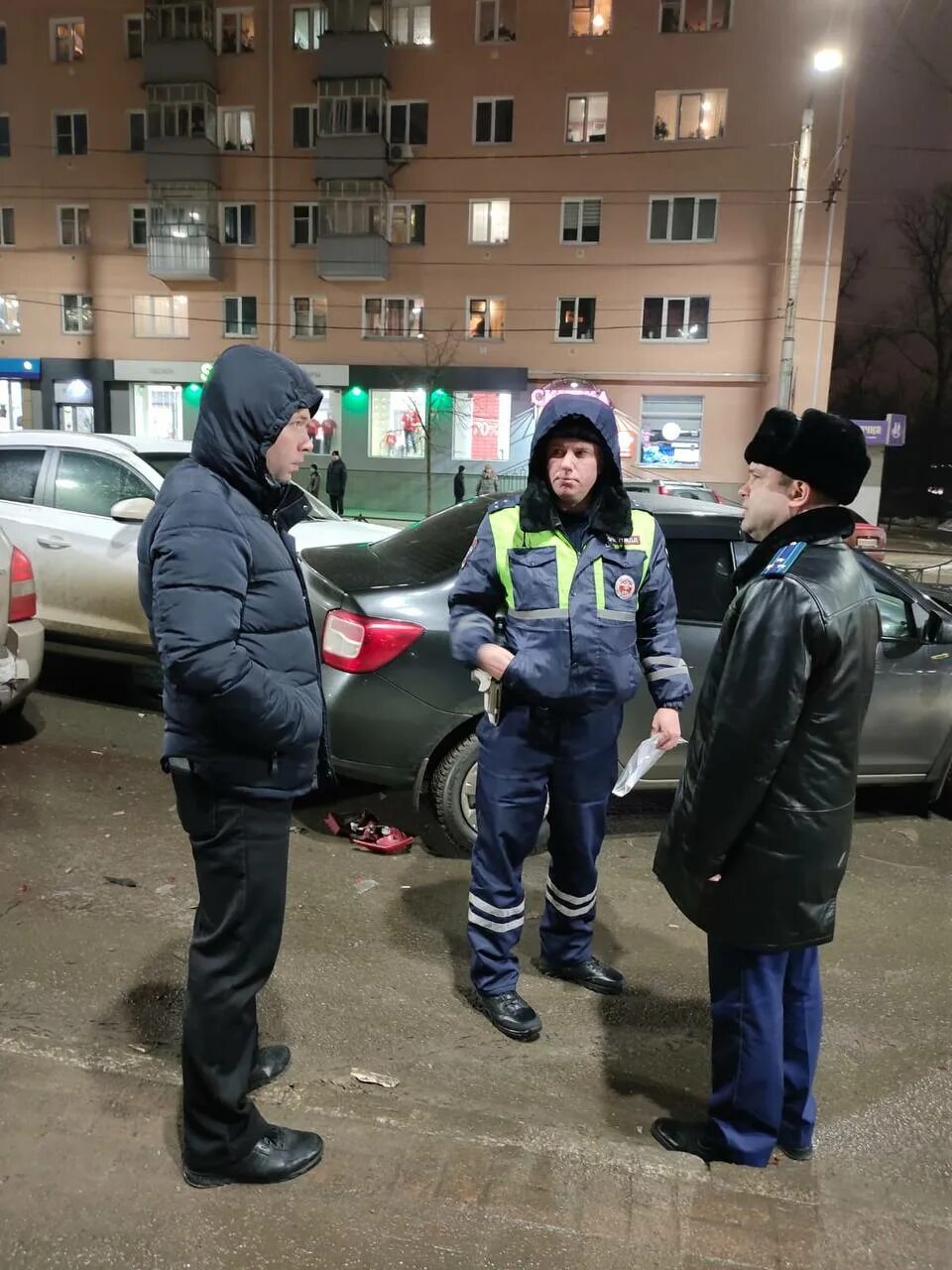 Калуга дтп площадь победы 2013. Что сегодня случилось на калужской. Дтп с автобусом на калужском шоссе. Что сегодня случилось на калужской. Давка в метро.