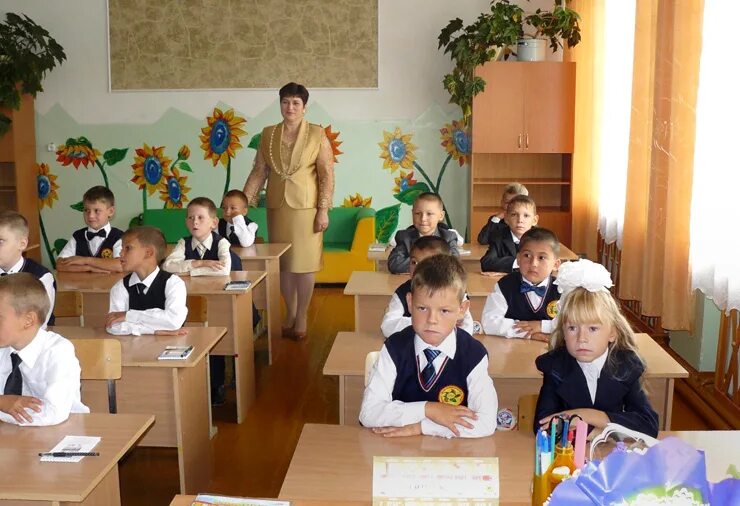 алтайский край школы ученики. школы алтайского края. фото выпускников ремзаводская сош алтайский край 1997-1998 года. мбоу ремзаводская сош алтайский край. алтайский край школы ученики.