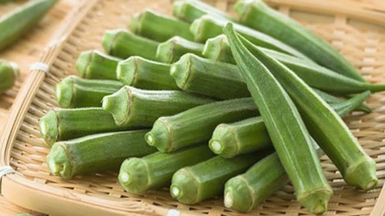 Окра овощ. Lady's finger. Okra lady fingers. Ladyfinger. Lady's finger.