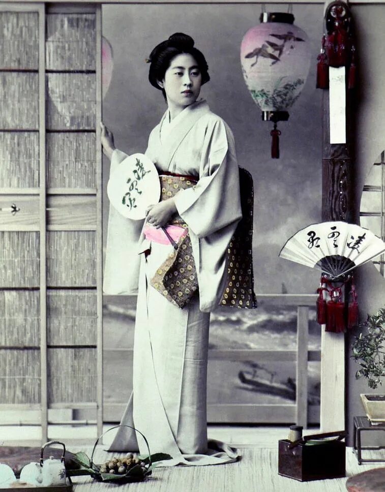 Япония 19 век гейши. Кимоно 19 века Япония. Япония кимоно 19 век. Гейши в Японии. Ретро японские мамы