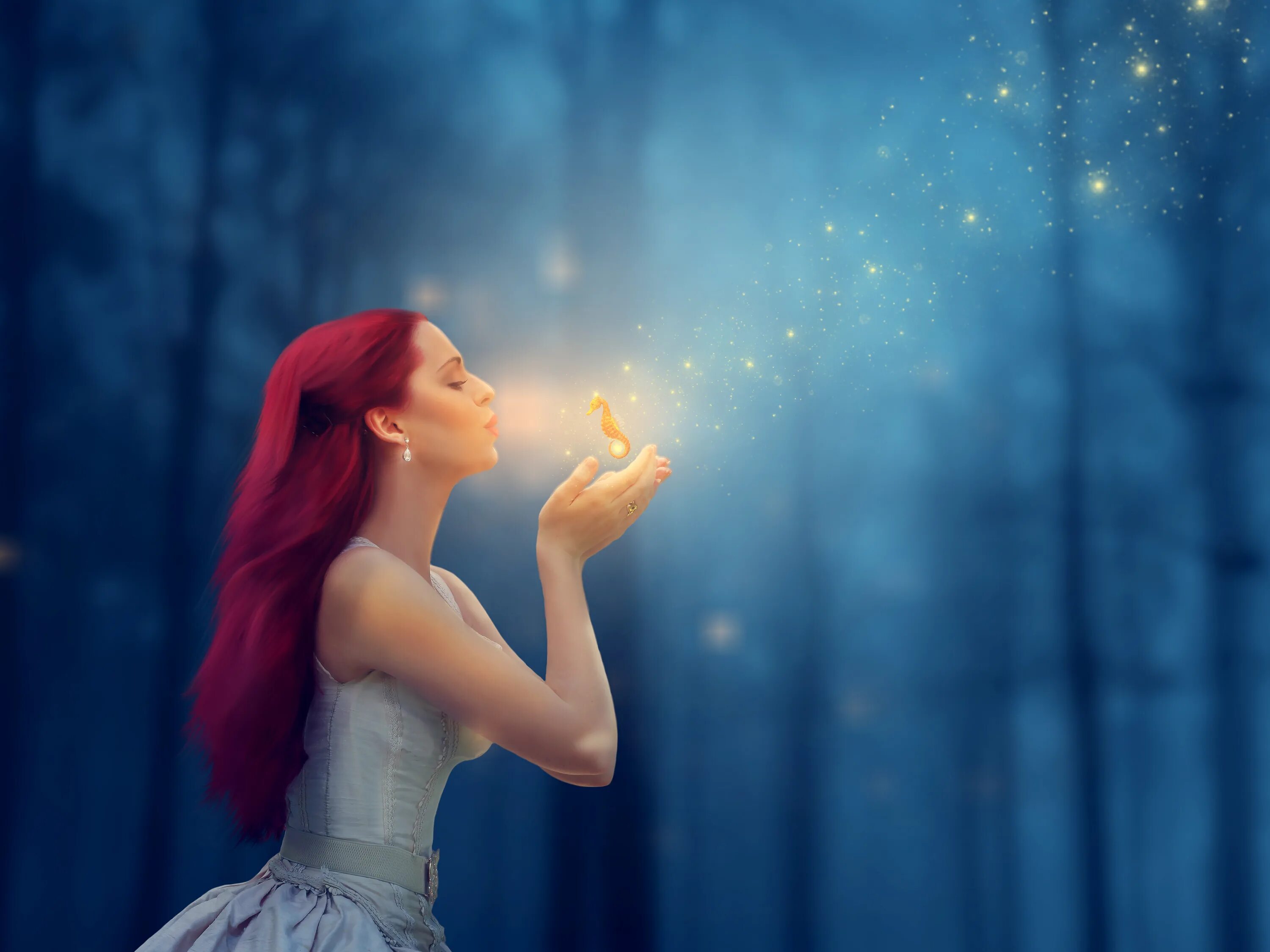 Жозефина уолл картины. Женщина-прекрасная богиня. Девушка с фонариком. Чудо для девочек. Жозефина уолл вселенная.