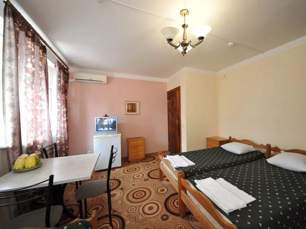 Отель визит сочи. Визит лазаревское победы 129. Гостиница визит сочи. Отель визит сочи. Визит лазаревское 2.