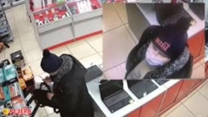 Вот воришка нажал на задвижку 2