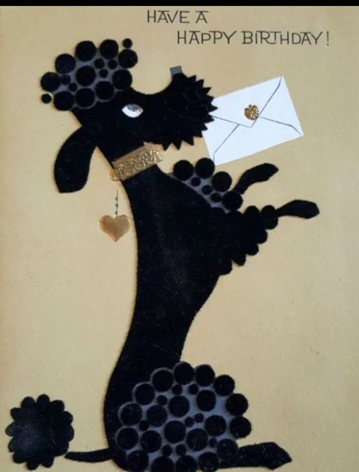 Поздравления с днём рождения с пуделем. Поздравления с днём рождения с пуделем. С днем рождения пудель. Лабрадудель мини. Открытка с днём рождения с пуделем.