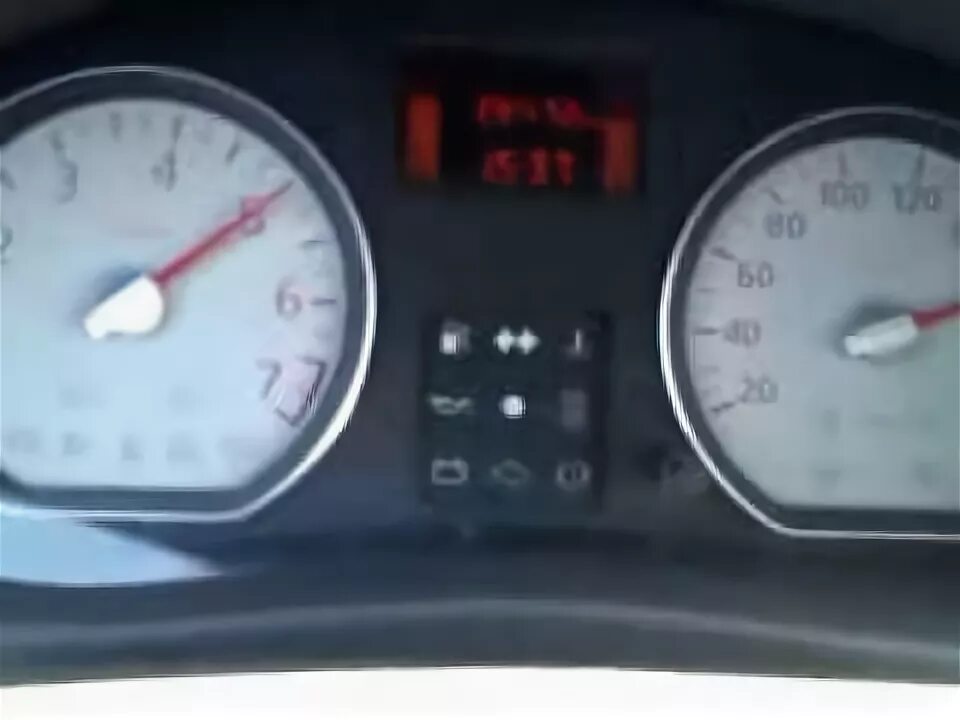 Рено логан 2 разгон. Рено логан спидометр 200км. renault 180 km/h. рено логан 1.4 разгон. максималка логана 1.4.