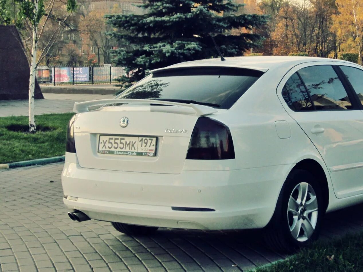 Skoda Octavia 1.8. Спойлер на шкоду а5. Купить шкода а5 москве