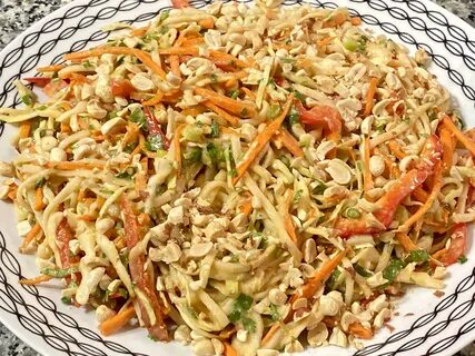 Салат с лапшой