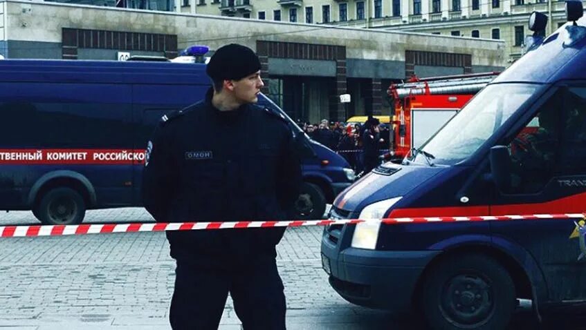 03 04 2017. Теракт санкт петербург 2017 года. взрыв в метрополитене санкт-петербурга 2017. 3 апреля 2017 года в метрополитене санкт-петербурга. 3 апреля 2017 санкт-петербург теракт.