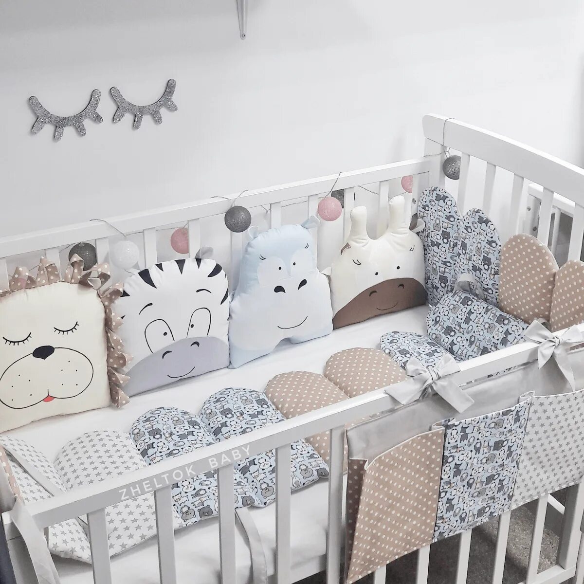 Бортики в кроватку детскую. Бортики жирафики. Бортики в кроватку для новорожденных. Бортики в кроватку для мальчика. Бортики в кроватку.
