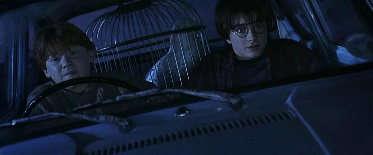 Джордж уизли тайная комната. Поттер сбежал. Тайная комната 2002. Поттер сбежал. Поттер сбежал.