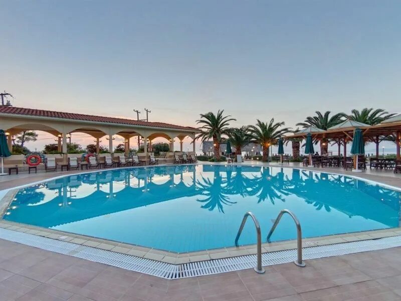 Лето отпуск. Possidi holidays resort hotel 5. Ле роял холидей резорт шарм-эль-шейх. Holiday r. Solis beach hotel 3 аланья.