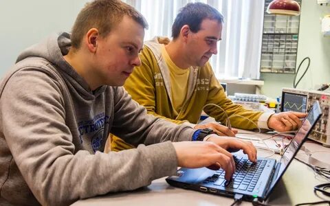 Инженер вакансии петербург