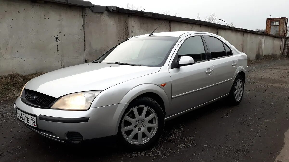 Купить форд мондео 2.0 дизель. Ford Mondeo 2002. Ford Mondeo III 2002. Форд Мондео 2002 года. Форд Мондео 2 2002.