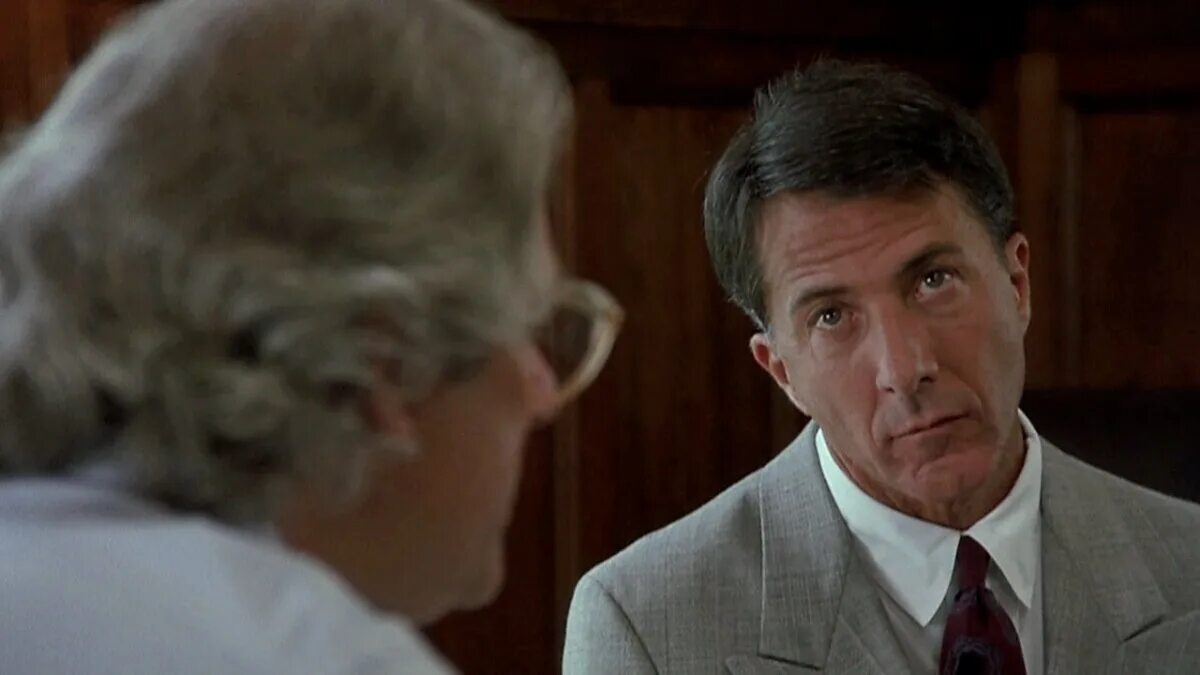 Человек дождя фильм 1988. Человек дождя фильм 1988. «человека дождя» бэрри морроу. Дастин хоффман человек дождя. Человек дождя кадры.