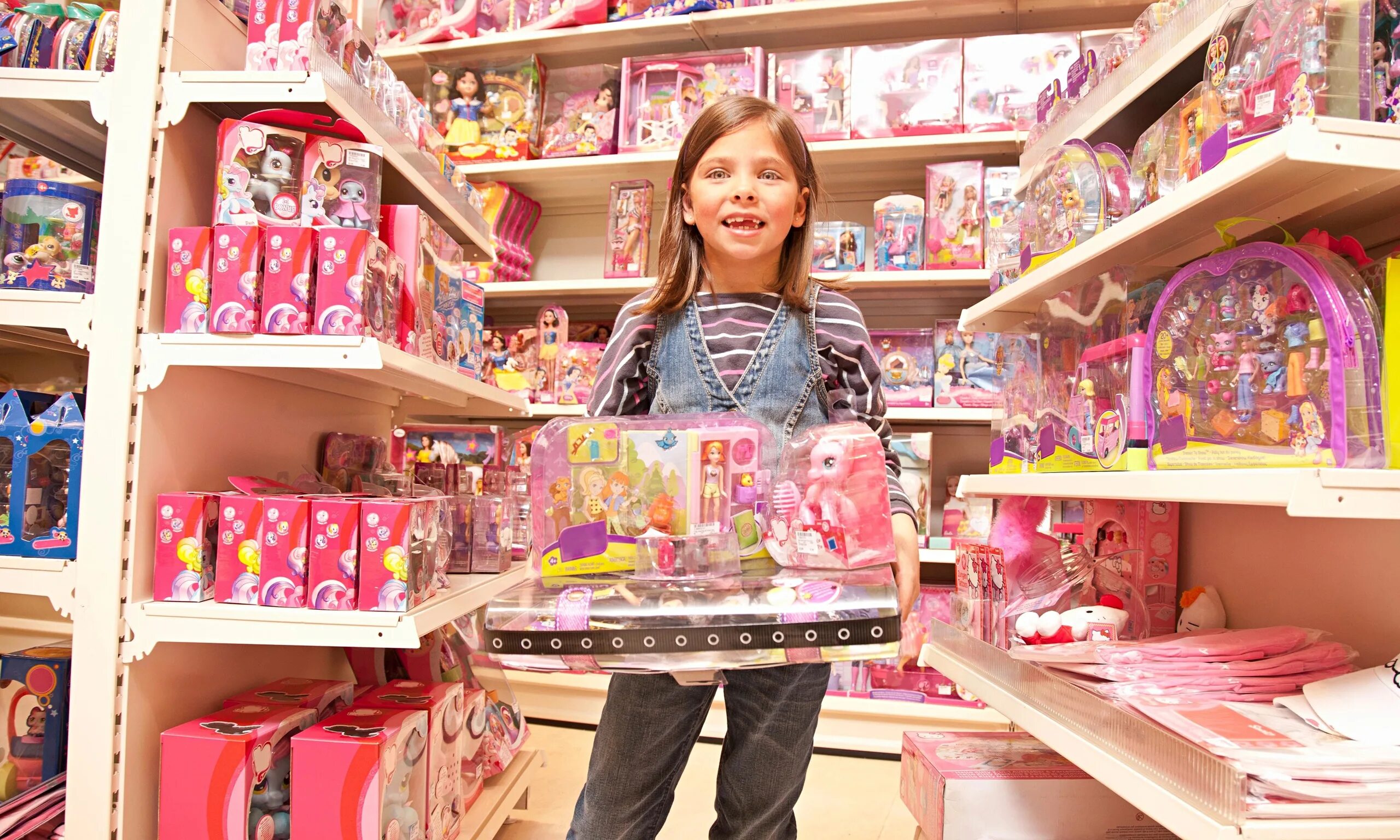 Игрушки для девочек. Крутые игрушки для девочек. Магазин игрушек для девочек. Магазин игрушек отдел для девочек. Что можно хотеть купить