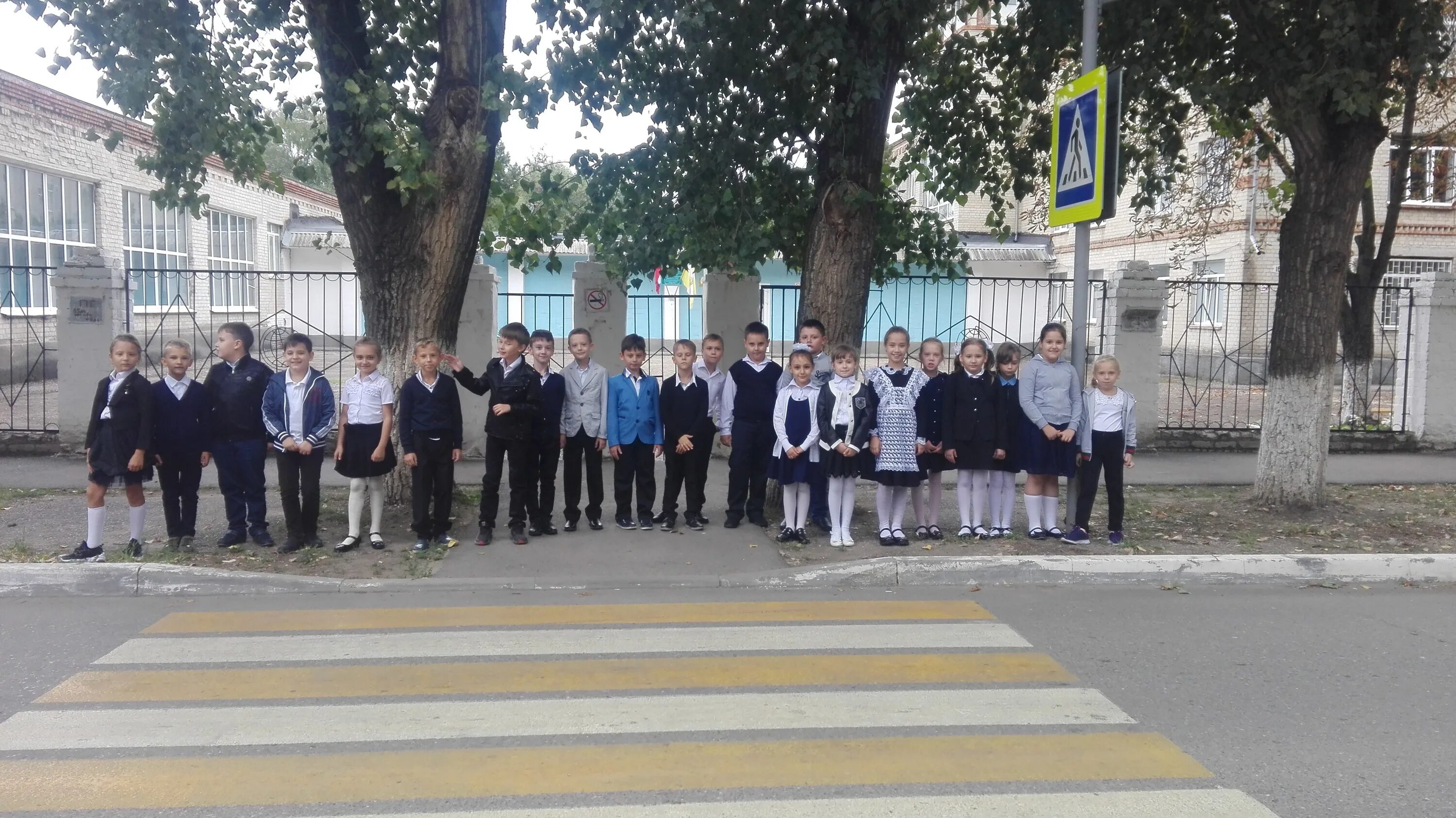 2 школа георгиевск. Школа 7 георгиевск. Мбоу сош 7 георгиевск. Город георгиевск мбоу сош 7. Школа 3 георгиевск.